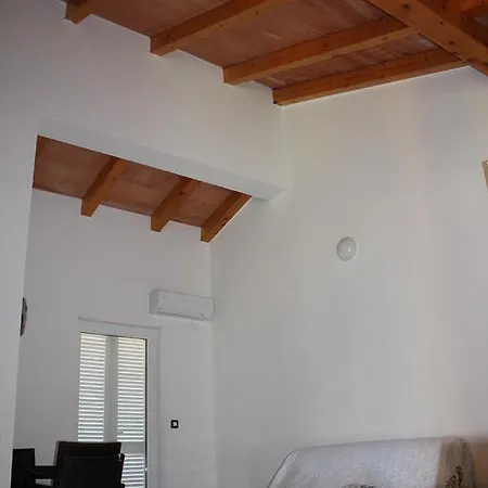Artici Duga Uvala *